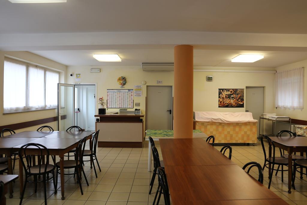 Ostello Della Gioventu Benacus Riva del Garda Exterior photo